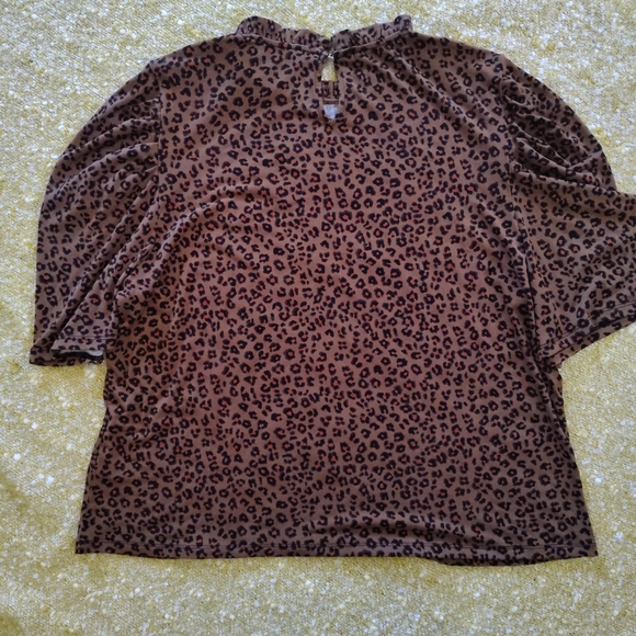 CeCe Leopard Print Ruffle Neck Blouse - Picture 2 of 4